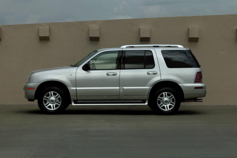  Mercury Mountaineer 2002 года  (фото 11 из 73)